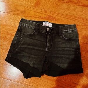 Selling Abercrombie kids mid-rise midi shorts size 15/16 paid $40 asking $20